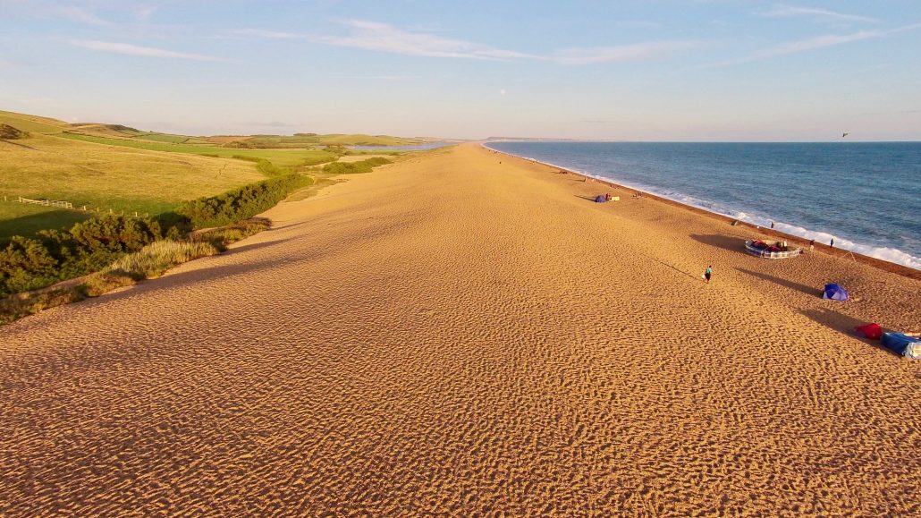 Chesil Beach: The beautiful West Country beach that's a ridiculous 18 miles  long - Somerset Live