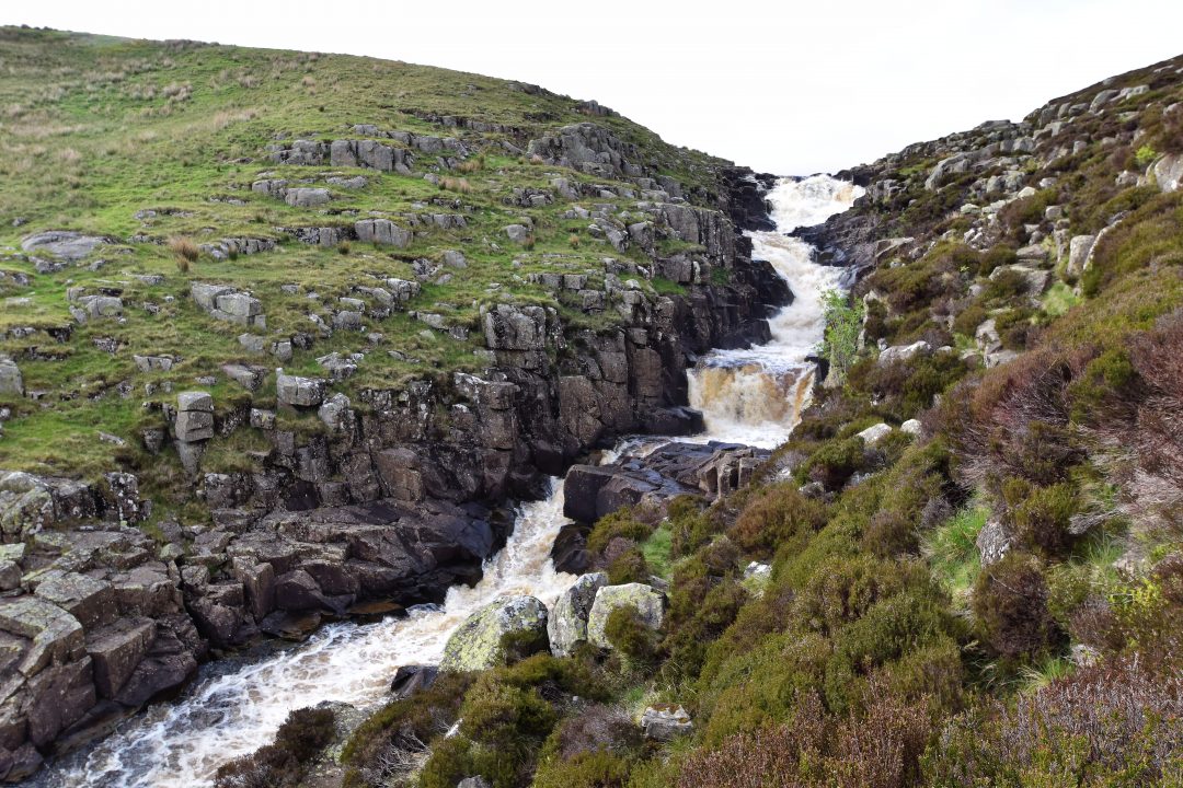 Landforms in the upper course of a river - Internet Geography