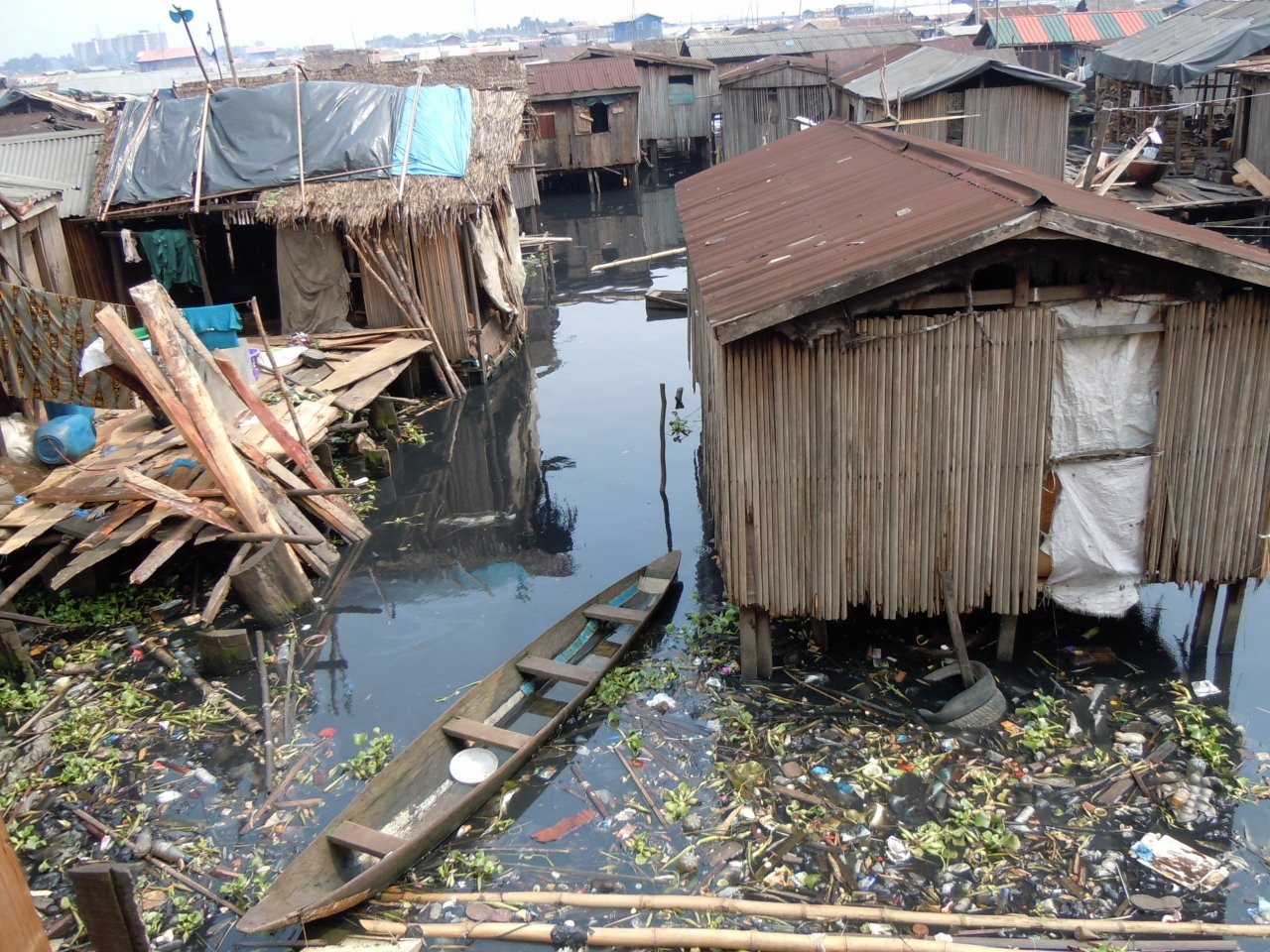 Lagos squatter settlements - Internet Geography